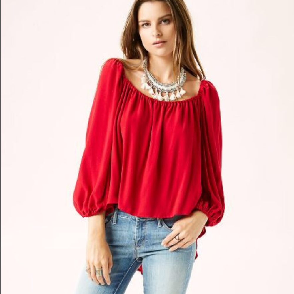 Blue Life Boho Sleeve High Low Top In Red